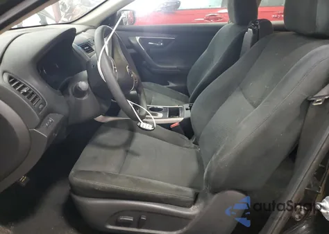 2015 Nissan Altima 2.5 z USA, uszkodzony, nr VIN 1N4AL3AP3FN380509